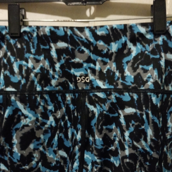 DSG Movement Leggings, Left & Right Side Pockets, S, Like new - Picture 3 of 4